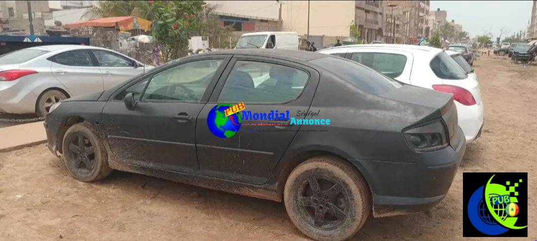 Peugeot 407 Diesel Manuelle de 2009 visible à Mbao