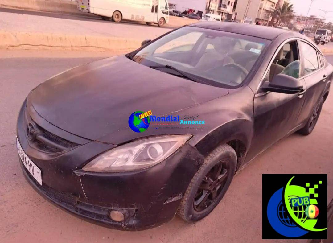 Mazda Essence Automatique de 2010 disponible à Dakar pour 1 500 000 F CFA