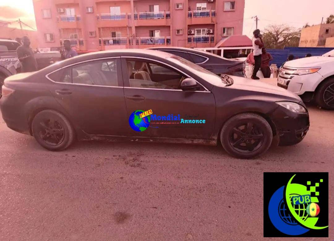 Mazda Essence Automatique de 2010 disponible à Dakar pour 1 500 000 F CFA
