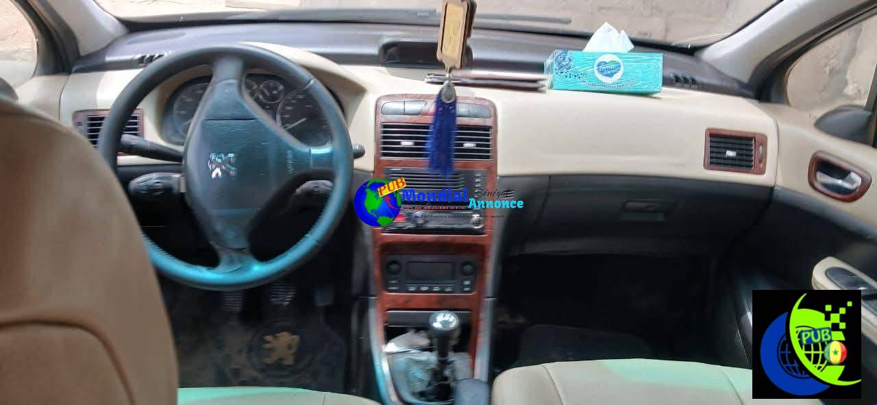 Peugeot 307 Essence Manuelle visible à Keur Massar