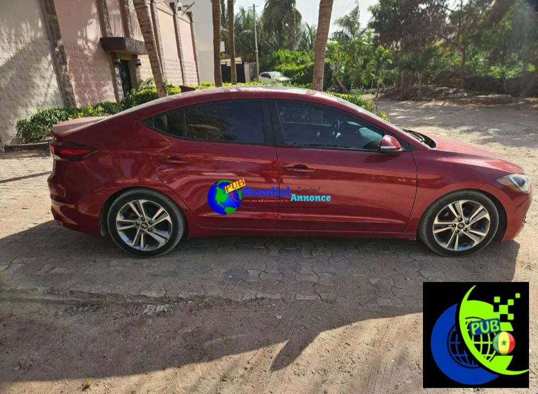 Hyundai Elantra Essence Automatique Venant de 2018 disponible à Dakar