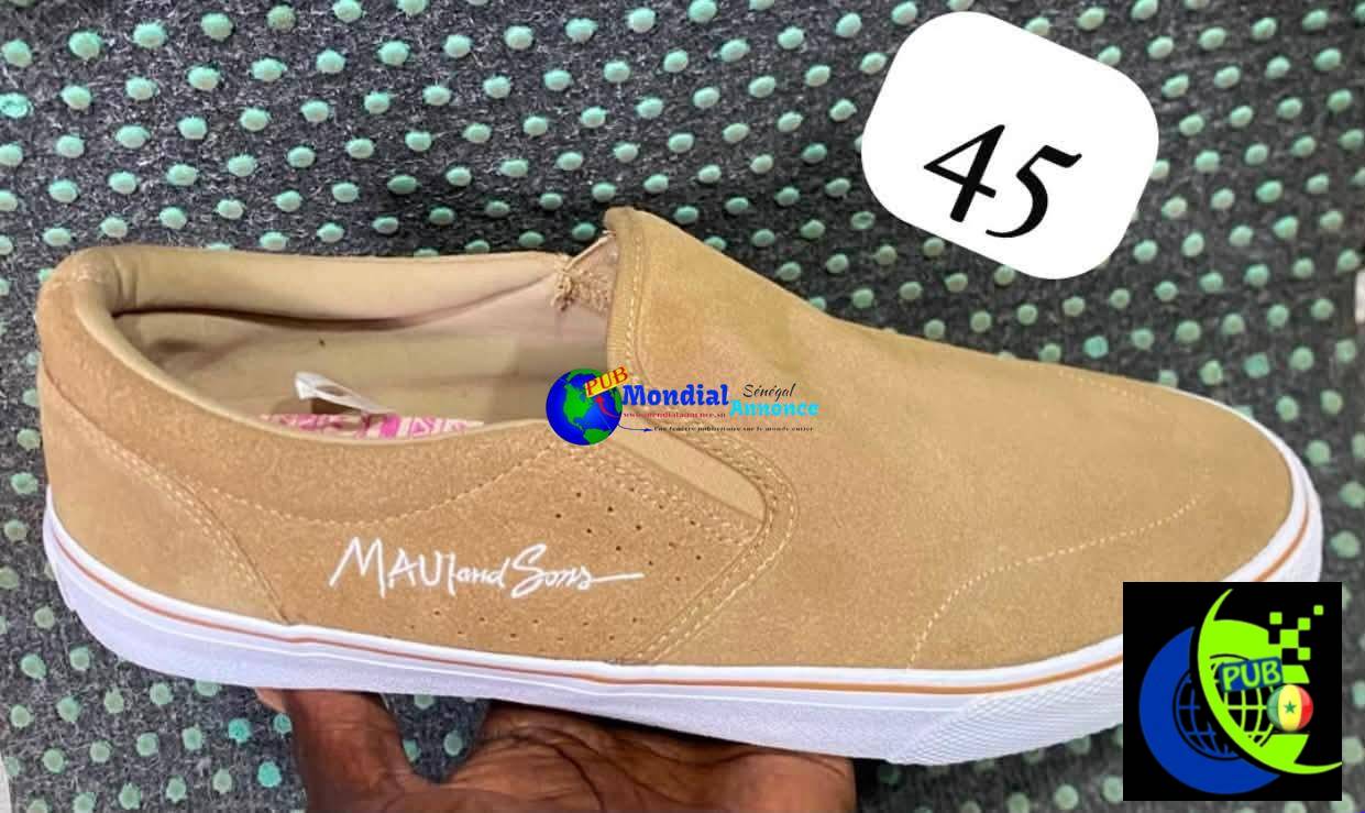 Chaussures Fermées Pour Homme (Friperie de Qualité, Différentes Marques) dispo à Dakar. Contact : 76 523 09 42
