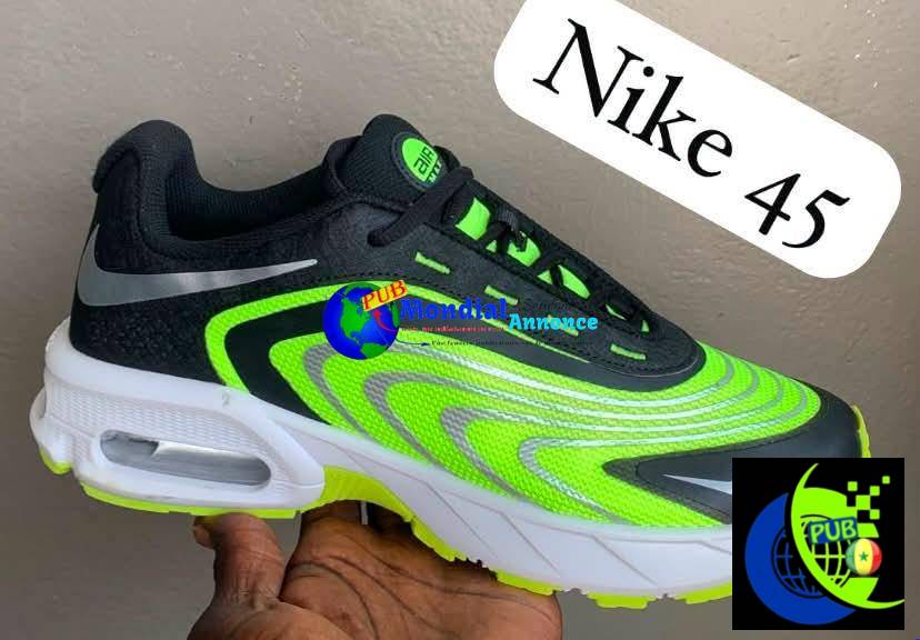 Chaussures Fermées Pour Homme (Friperie de Qualité, Différentes Marques) dispo à Dakar. Contact : 76 523 09 42