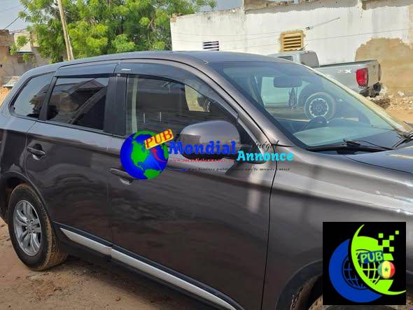 Mitsubishi Outlander 2017 Automatique 4×4 à Vendre à Dakar