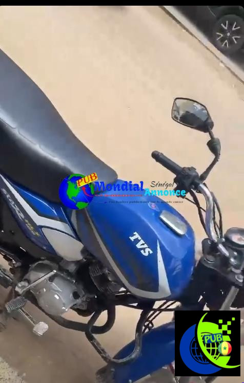 TVS à vendre, moteur 125, avec CMC en cours. Une moto pratique pour vos déplacements quotidiens.