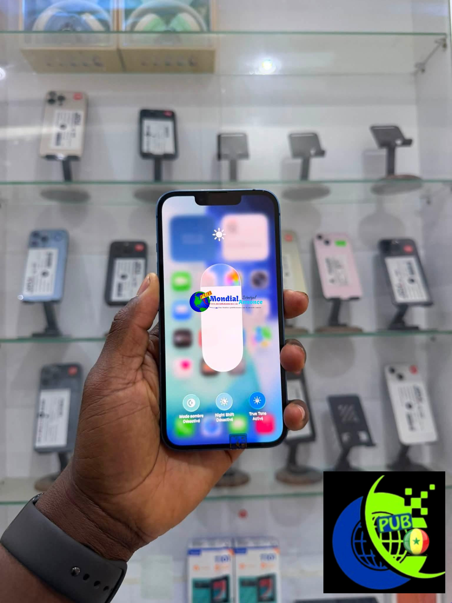 iPhone 13 de 256 Go (Bleu) disponible à Médina, Dakar pour 165 000 F CFA