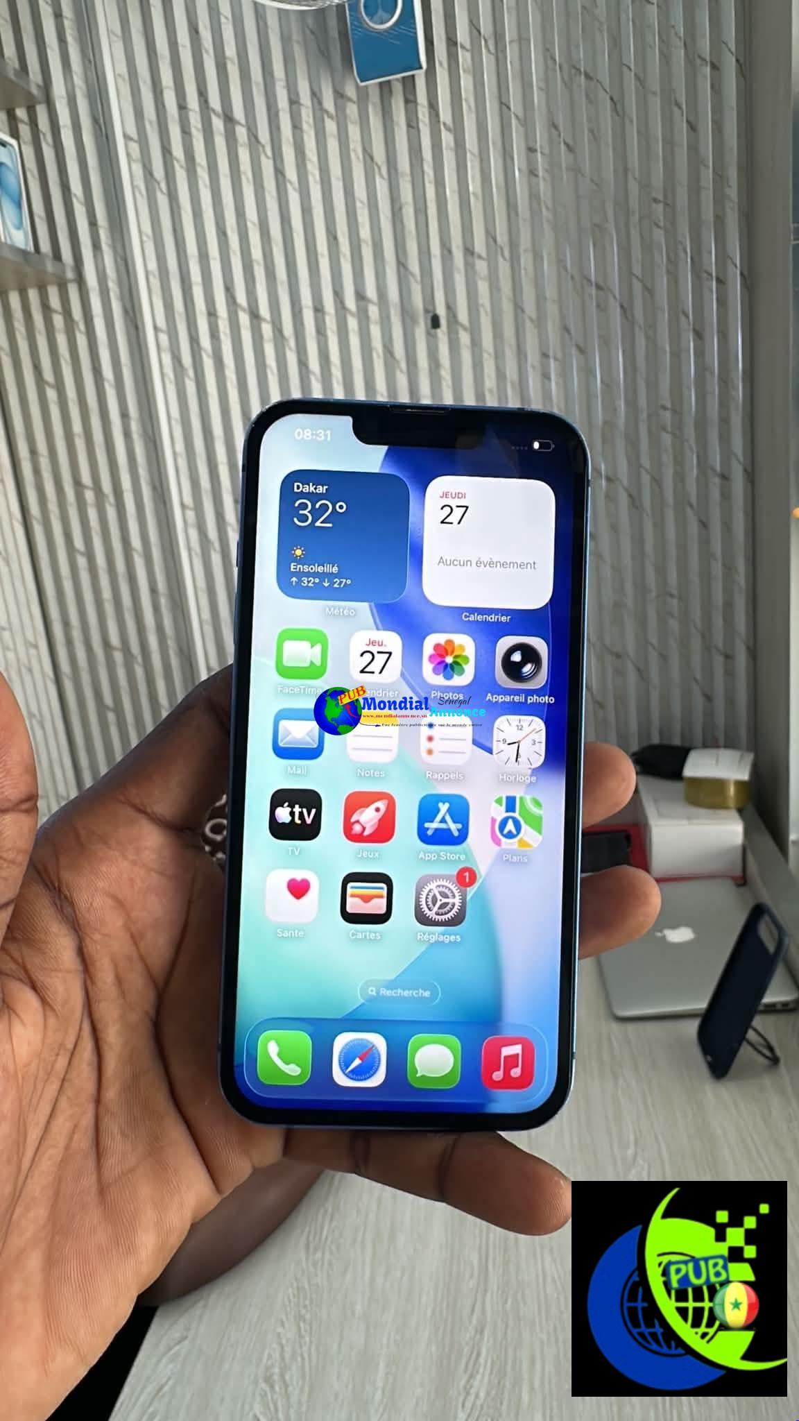 Vente : iPhone 13 Simple de 256 Go à Dakar. Prix : 135 000 F CFA