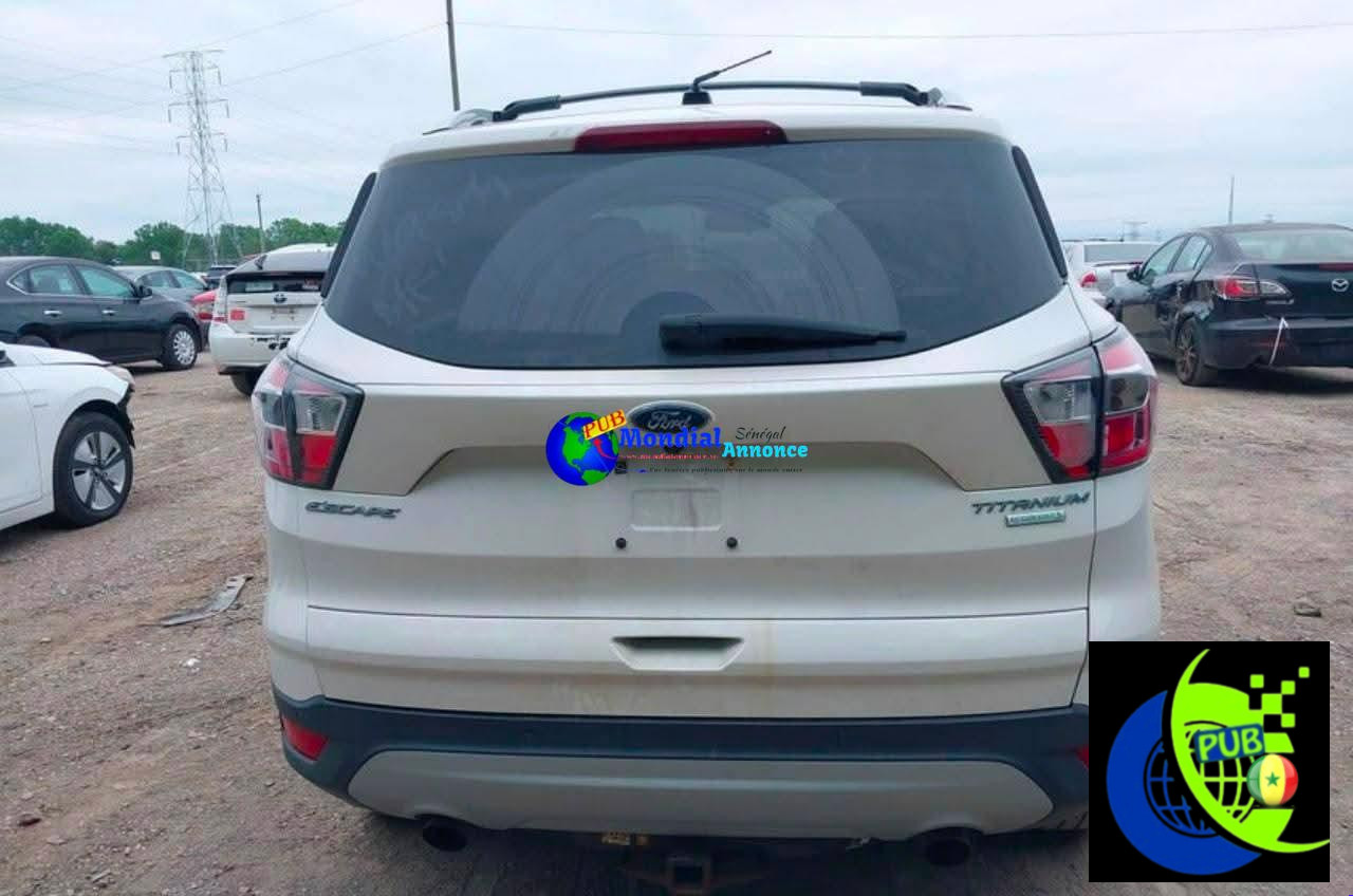 Ford Escape Titanium Essence Automatique de 2017 à vendre à Dakar