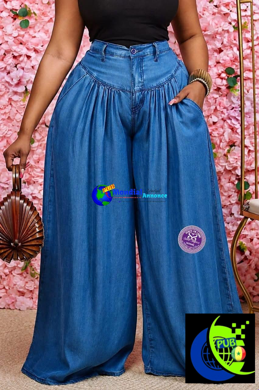 Vente : Pantalon Jeans pour Femmes en Bas Large Original à Dakar. Prix : 12 000 F CFA