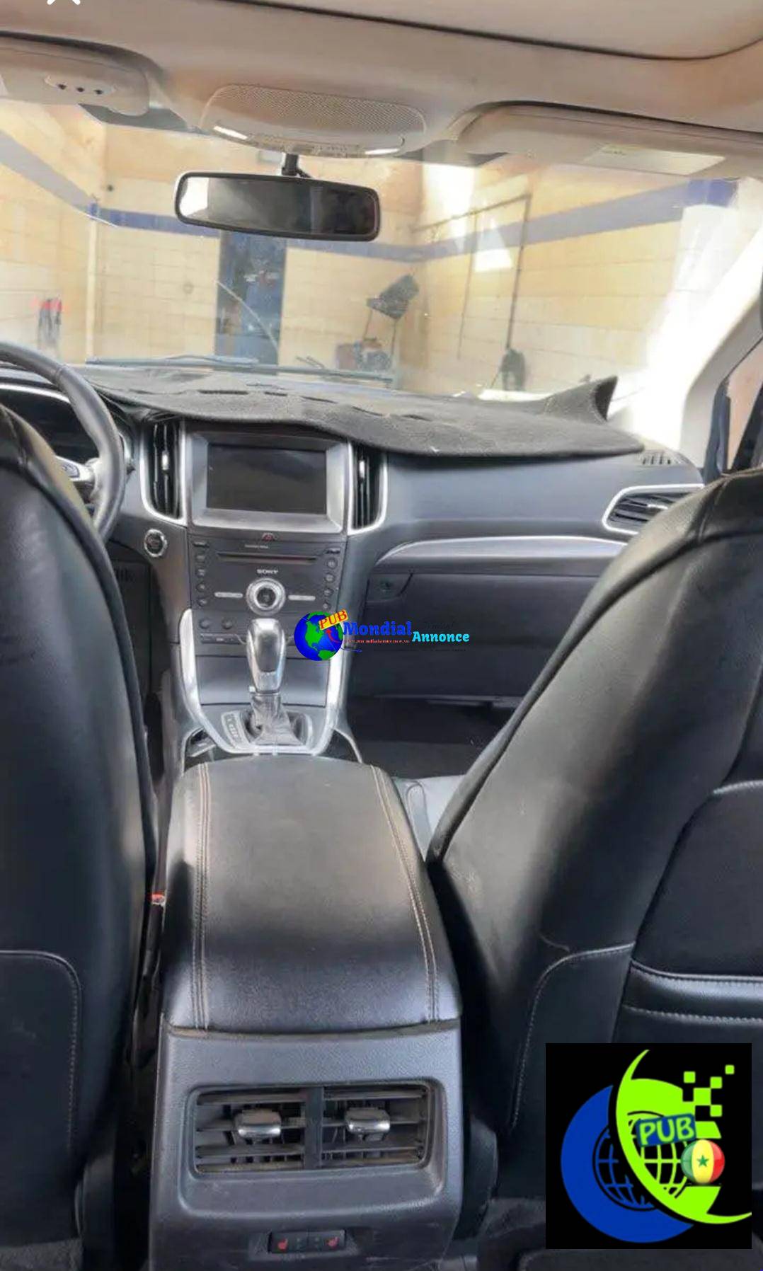 Ford Edge Titanium de 2017 Full Options disponible à Dakar