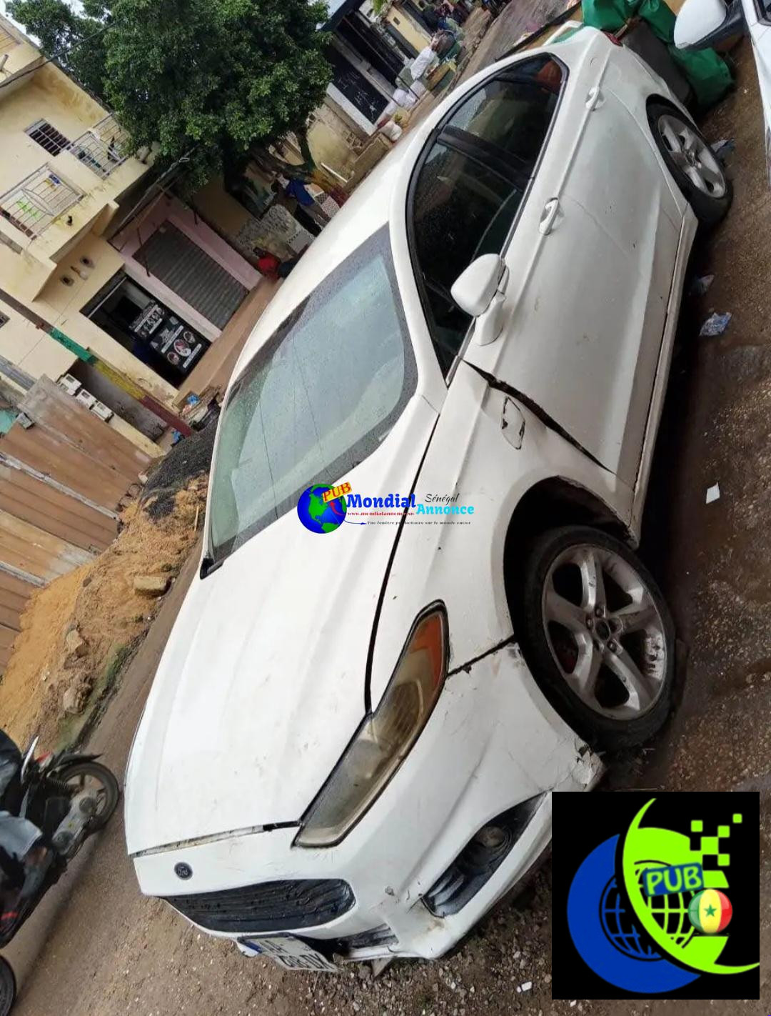 Ford Fusion Automatique Essence de 2013 disponible à Dakar