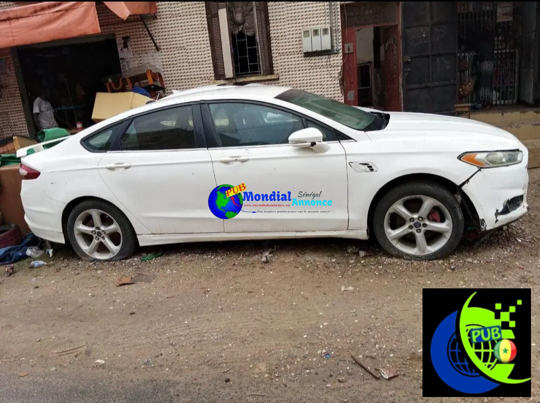 Ford Fusion Automatique Essence de 2013 disponible à Dakar