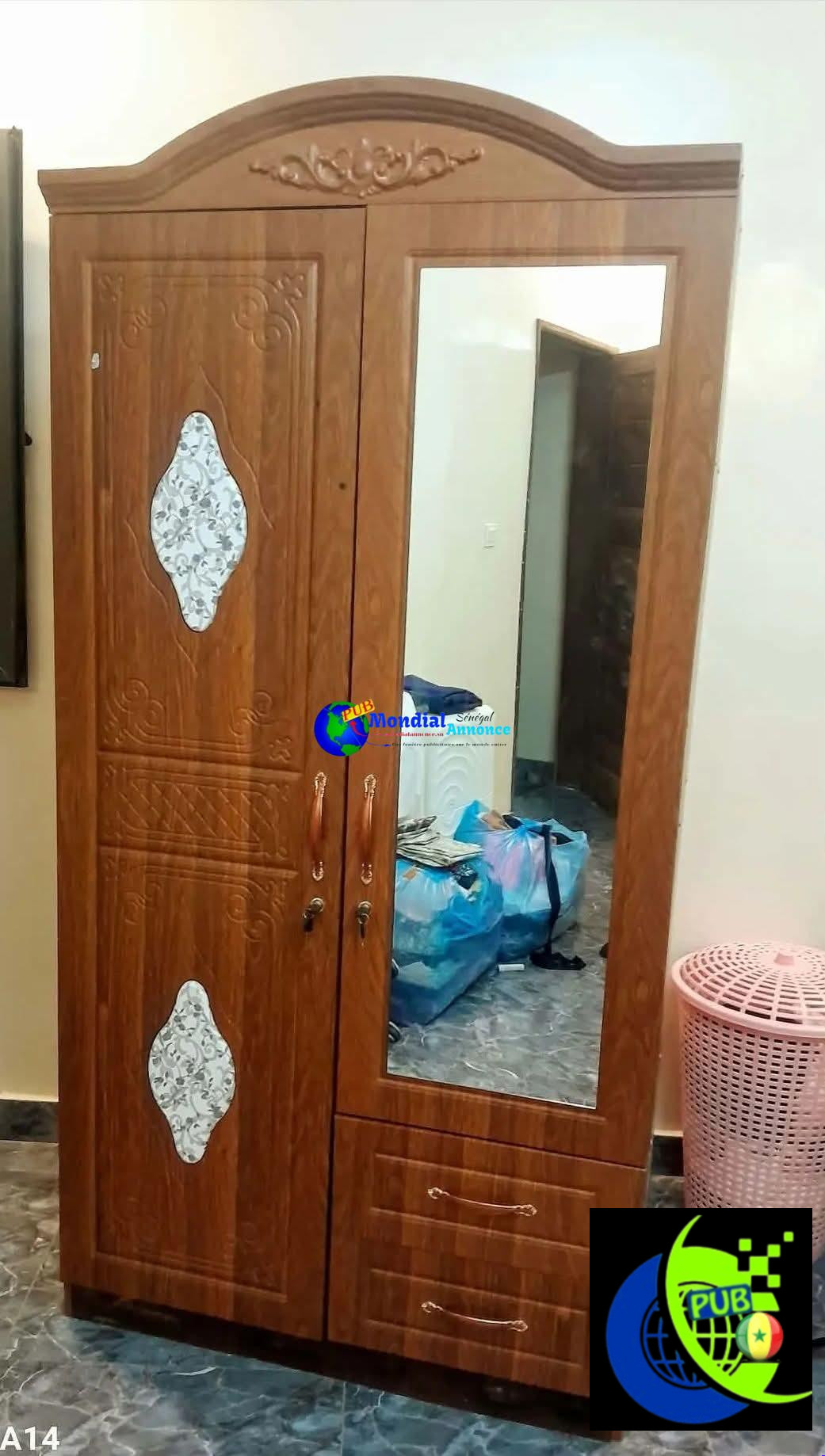 Armoire 2 Battants en Bois disponible à Dakar pour 70 000 F CFA