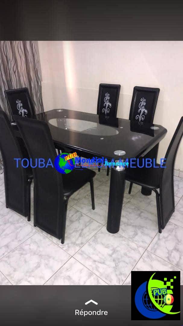 Table à manger avec 4 ou 6 chaises à vendre à Dakar