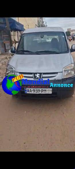 Citroën Berlingo Diesel manuelle 5 places à vendre à 2 300 000 FCFA