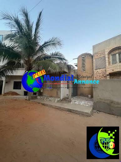 Villa à démolir à vendre à Liberté 1 – 140 m², angle, titre foncier – 65 000 000 FCFA