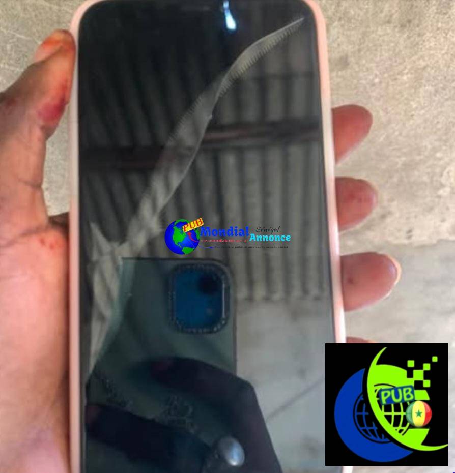 iPhone X en bon état – Batterie 100% disponible à Yeumbeul