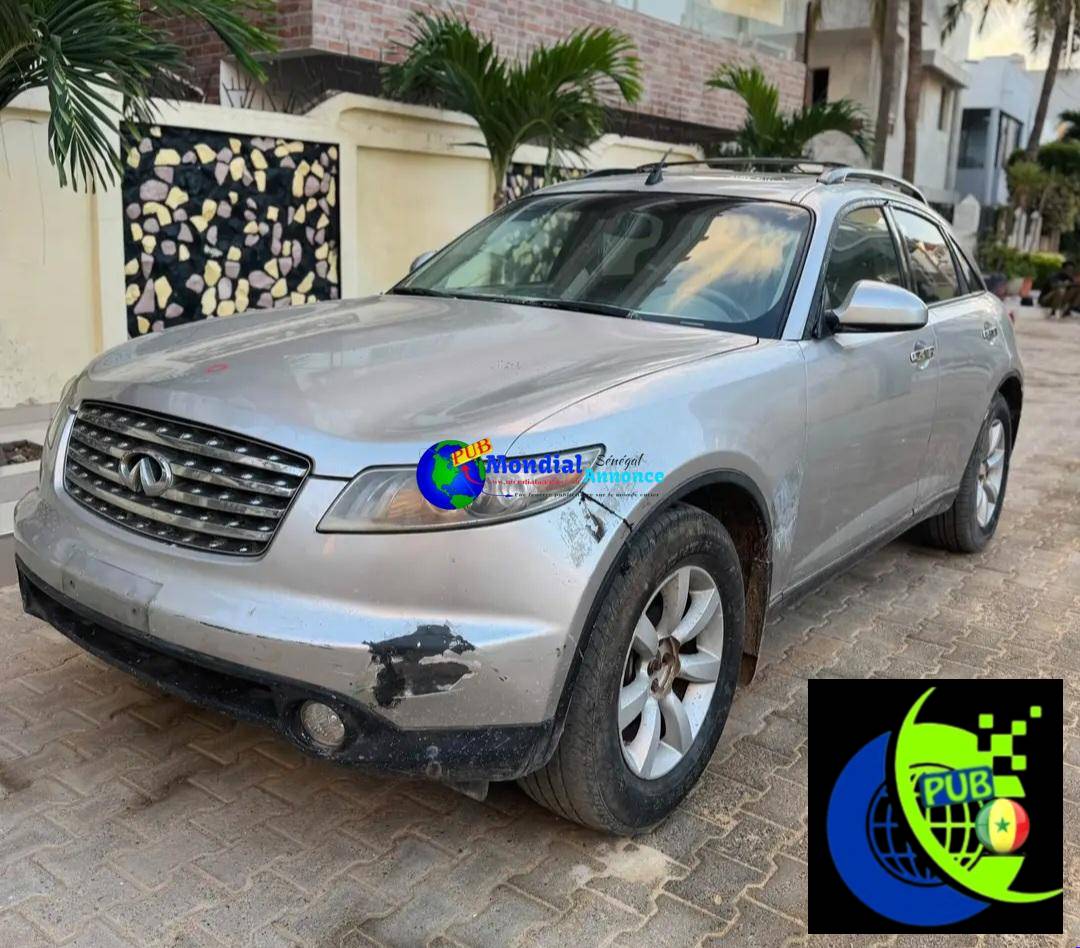 Véhicule Infiniti FX35 – V6 Essence Automatique de 2012 disponible
