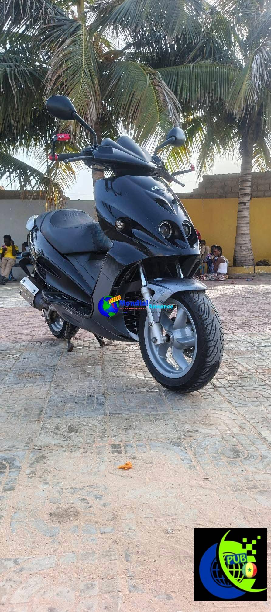 Scooter Sportif Aprilia Malaguti Phantom Max 200cc disponible à Thiaroye sur Mer