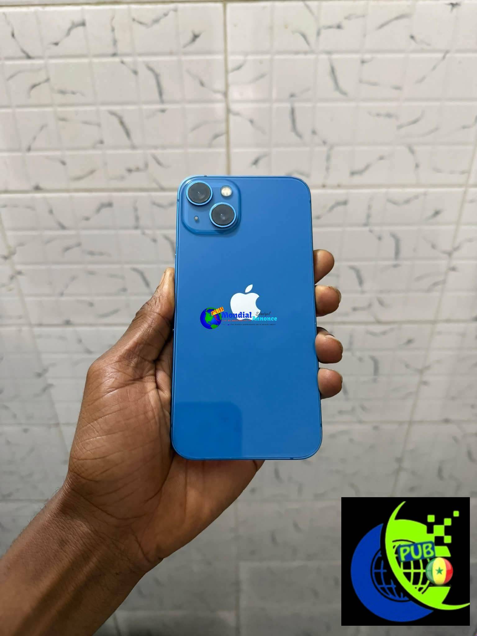 iPhone 13 Simple de 128 Go à vendre. Prix : 140 000 F CFA