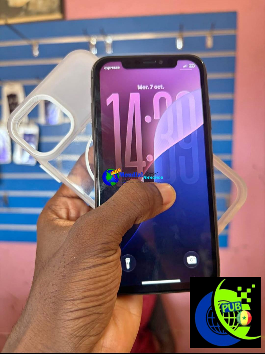 iPhone 11 Simple de 64 Go à vendre à Dakar pour 75 000 F CFA