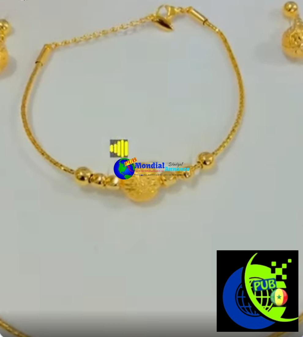 Parure / Ensemble Bijoux Importés Impériaux à Dakar pour 17 000 F CFA