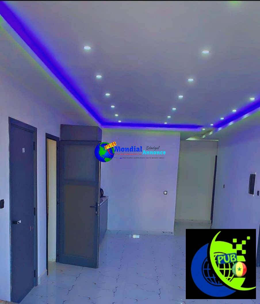 Maison R+3 avec Titre Foncier (150 m²) disponible aux Mamelles, Dakar