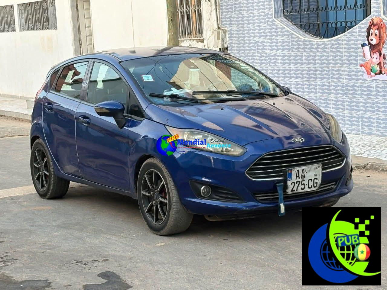 Vente : Ford Fiesta Essence Automatique de 2015 à Dakar. Prix : 2 100 000 F CFA