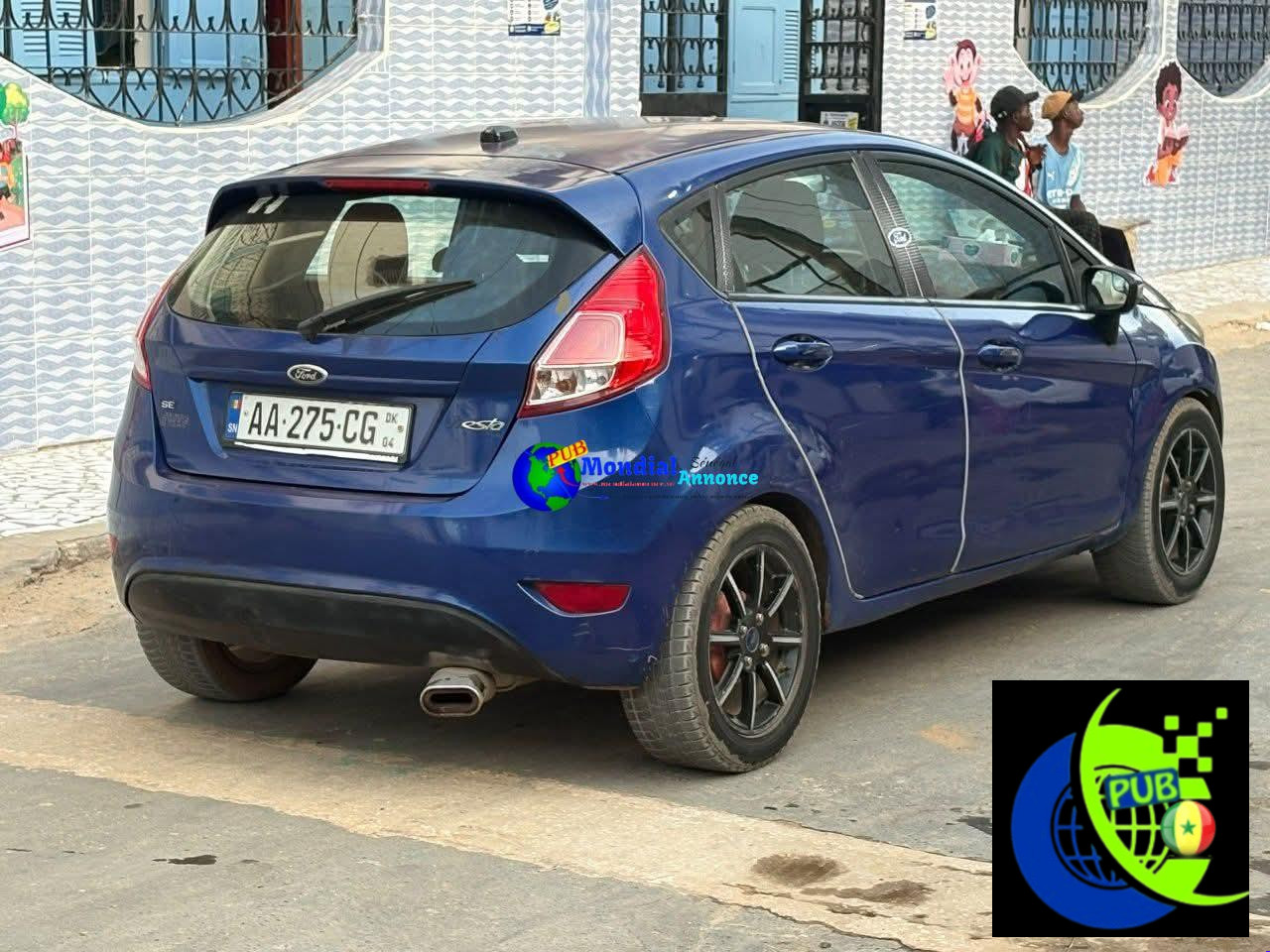 Vente : Ford Fiesta Essence Automatique de 2015 à Dakar. Prix : 2 100 000 F CFA