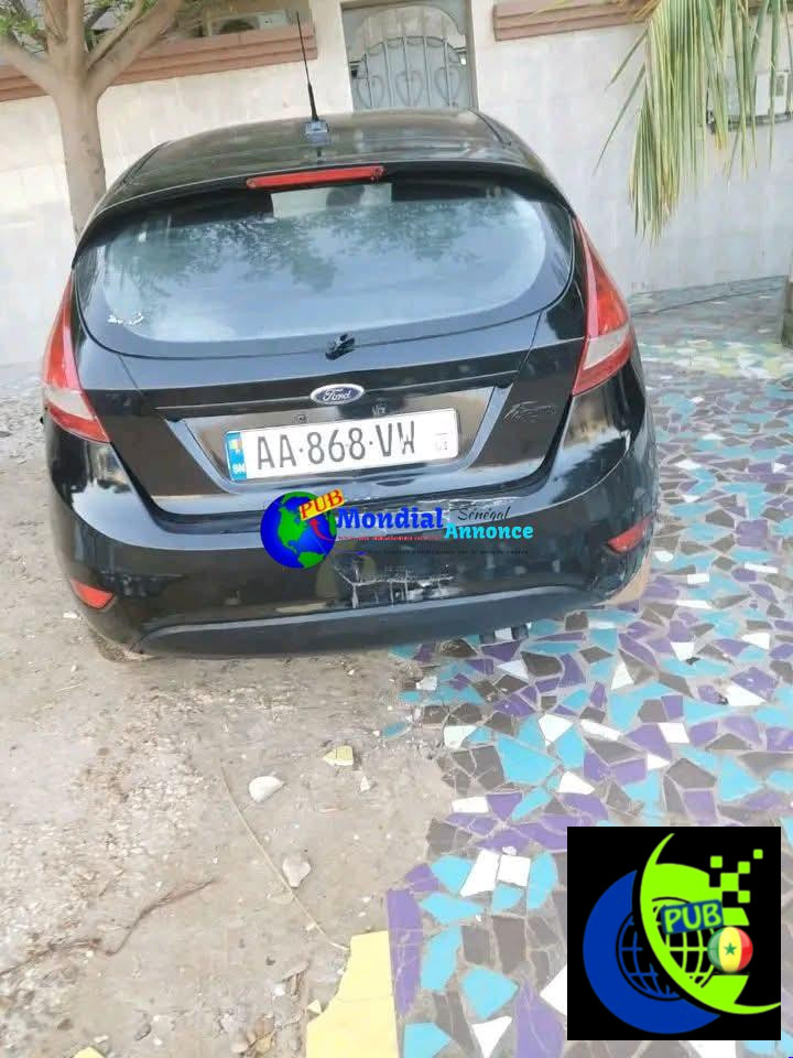 Ford Fiesta Automatique Essence de 2011 (Pour Pièces ou Réparation) – Dakar