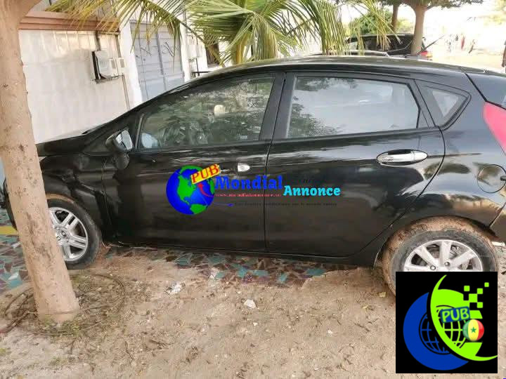 Ford Fiesta Automatique Essence de 2011 (Pour Pièces ou Réparation) – Dakar