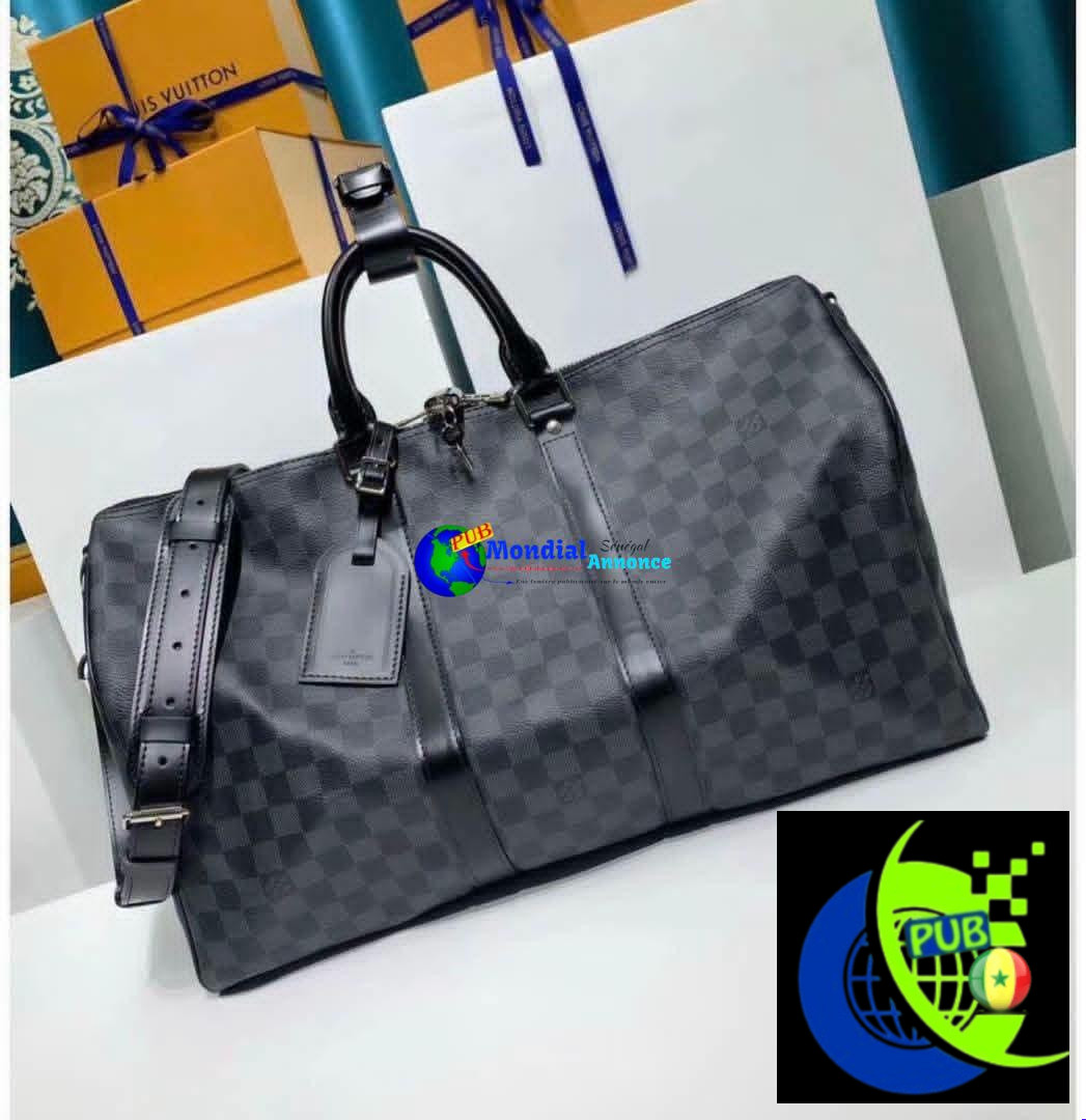 Sac de Voyage de Qualité Superieure (55 cm) disponible à Dakar