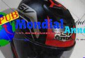 Casques Moto d’Occasion Venant de Qualité disponibles à Thiaroye sur Mer. Tél/WhatsApp : 753344618.