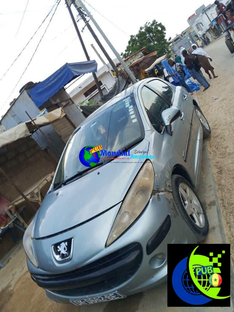 Peugeot 207 Essence Manuel Climatisée à vendre pour 1 900 000 F CFA