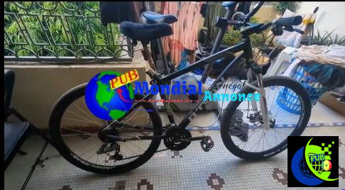 🚲 VTT B’TWIN ROCKRIDER 520 NOIR À VENDRE