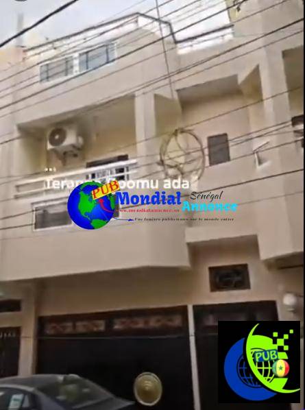 🏡 Villa R+2 à louer à Liberté 6 – 5 chambres et garage à 800 000 FCFA🏡 VILLA R+2 À LOUER